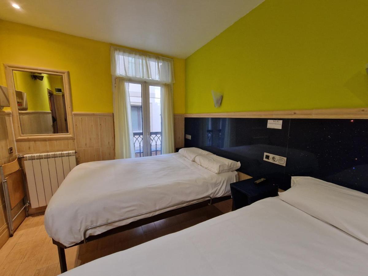 Pension Izar Bat Guesthouse San Sebastian Luaran gambar