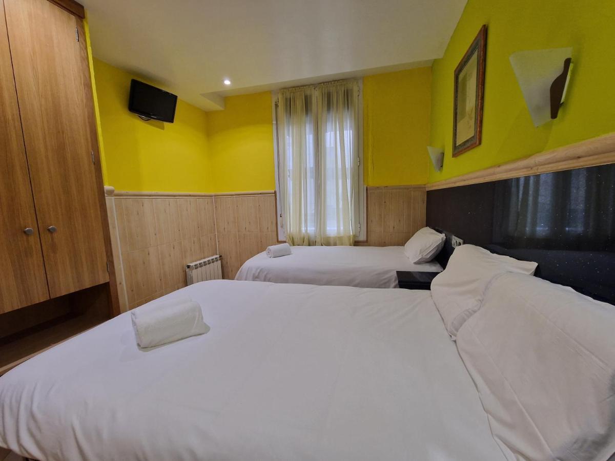 Pension Izar Bat Guesthouse San Sebastian Luaran gambar